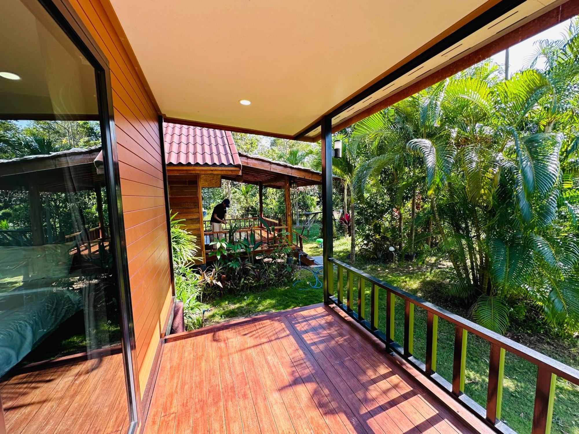 Koh Jum Bungalow & Hostel Exterior foto